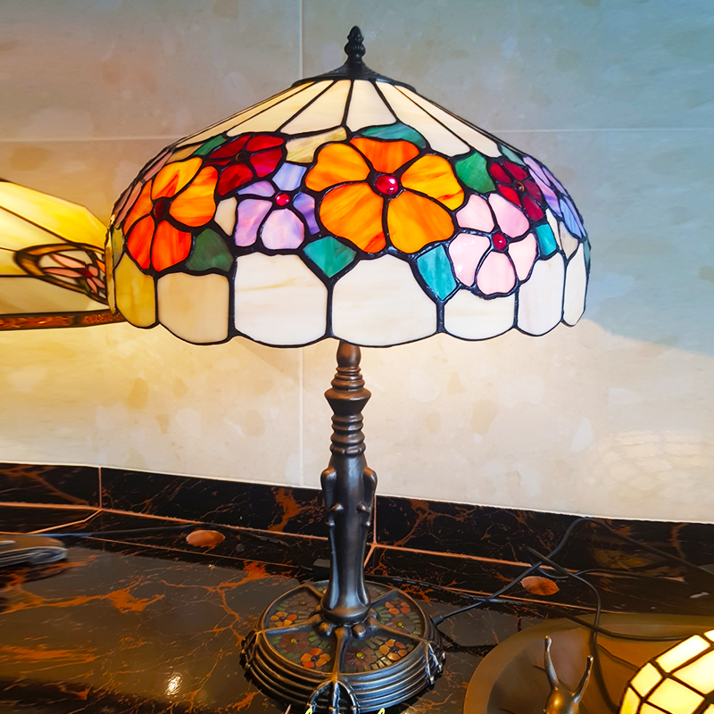 โคมไฟสเตนกลาส #Stained Glass House bedside lamp