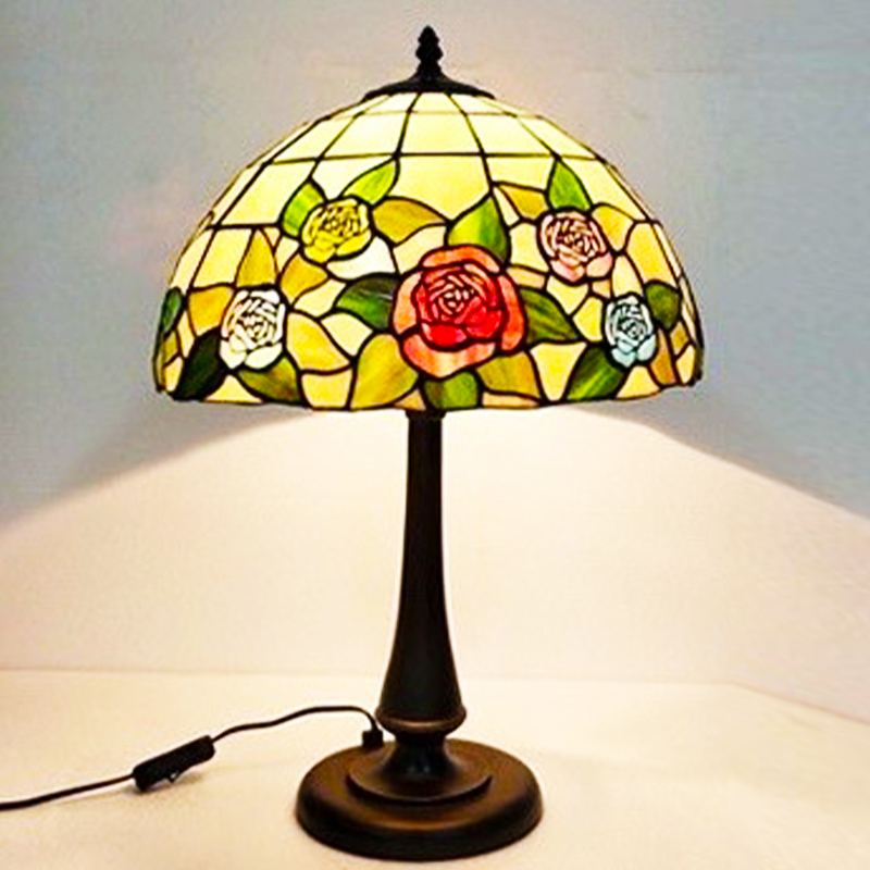 โคมไฟสเตนกลาส #Stained Glass #Tiffany Bedside Lamp Roses