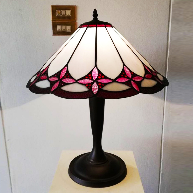 โคมไฟสเตนกลาส #Stained Glass #Tiffany bedside lamp